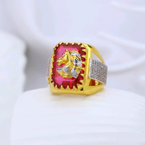 રોયલ હોર્સ સિમ્બોલ રેડ સ્ટોન જેંટ્સ રિંગ